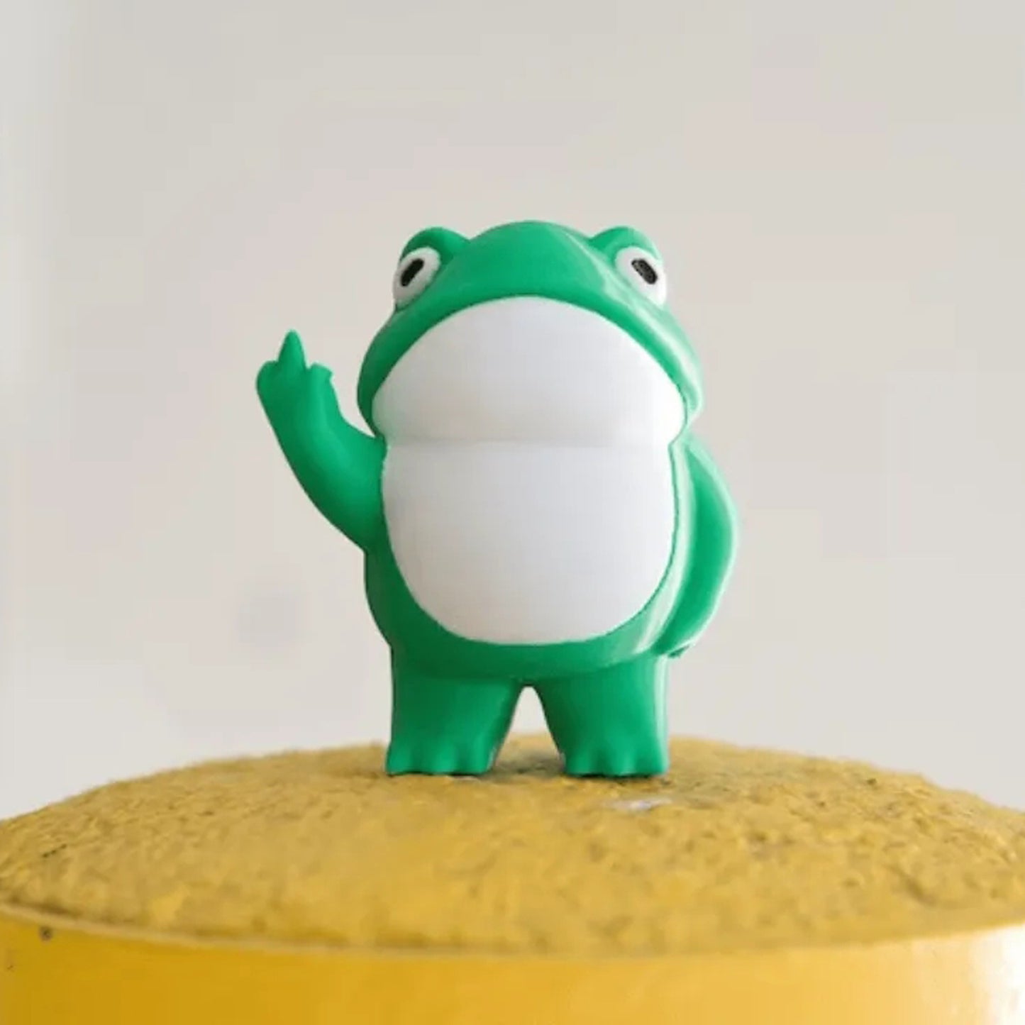 Cute frog ornament